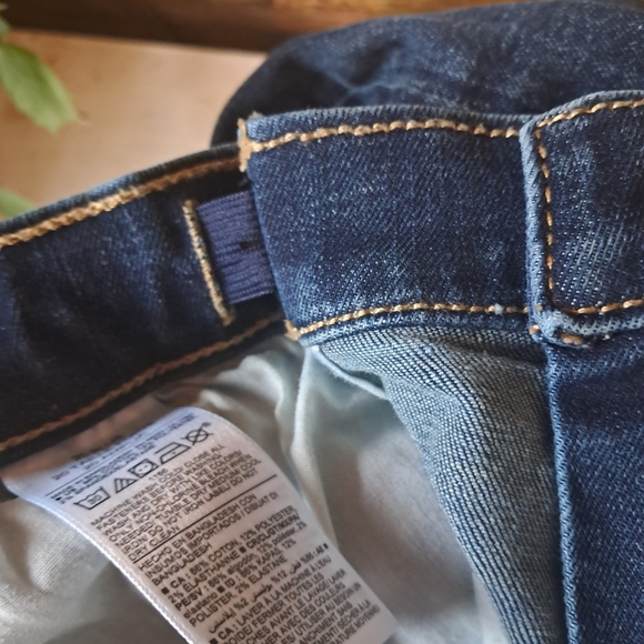 Old Navy Dark Wash 360 Stretch Built-In Tough High Waisted Slim Fit Jeans 20Plus - Picture 9 of 10